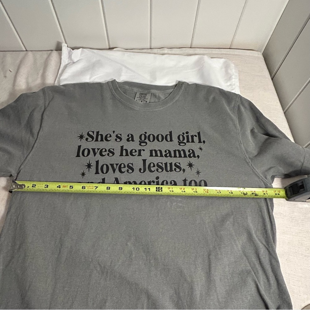 She’s a good girl loves Jesus graphic tee Tom Petty Free Fallin lyric L T-Shirt - Picture 10 of 15